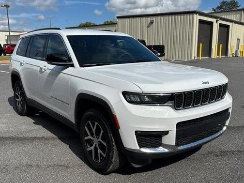 Bright White Clearcoat 2025 Jeep Grand Cherokee L Limited
