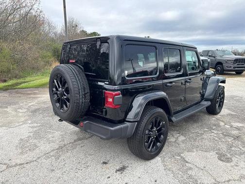 2025 Jeep Wrangler 4xe Sahara