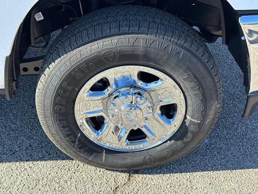 2026 RAM 2500 Tradesman Crew Cab 4x4 6'4' Box