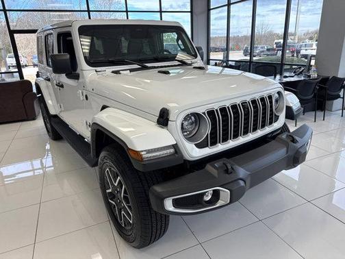2026 Jeep Wrangler 4-Door Sahara 4x4
