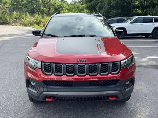 Red Hot Pearlcoat 2024 Jeep Compass Trailhawk