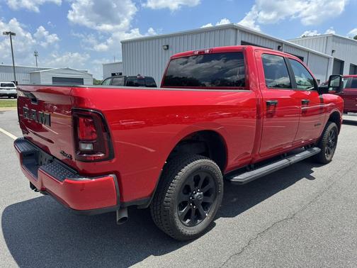 Flame Red Clearcoat 2026 RAM 2500 Big Horn Crew Cab 4x4 6'4' Box