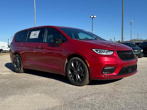 2026 Chrysler Pacifica L