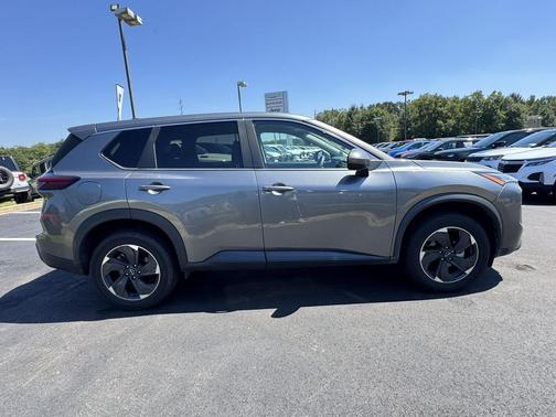 Gun Metallic 2024 Nissan Rogue SV
