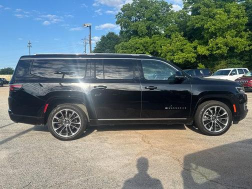 Diamond Black Crystal Pearlcoat 2024 Jeep Wagoneer L Series III 4x4