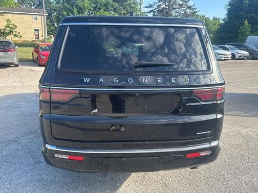 Diamond Black Crystal Pearlcoat 2024 Jeep Wagoneer L Series III 4x4