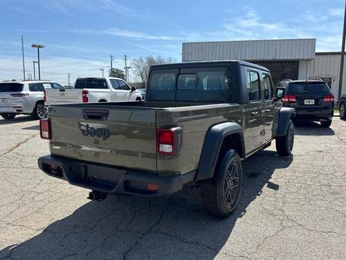2026 Jeep Gladiator Sport