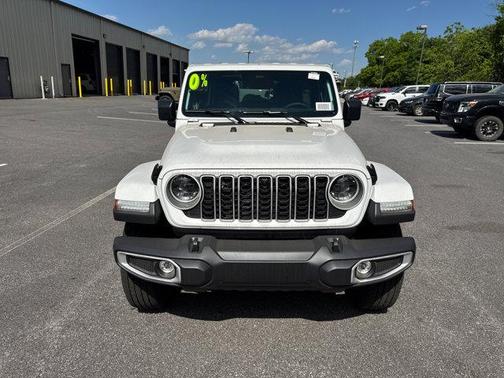 Bright White Clearcoat 2026 Jeep Wrangler 4-Door Sahara 4x4