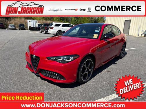 Alfa Rosso 2024 Alfa Romeo Giulia Veloce AWD