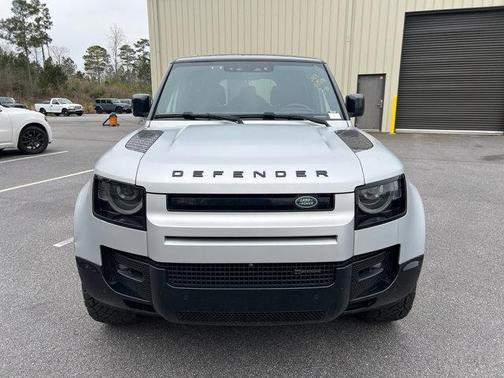 2023 Land Rover Defender 110 X-Dynamic SE