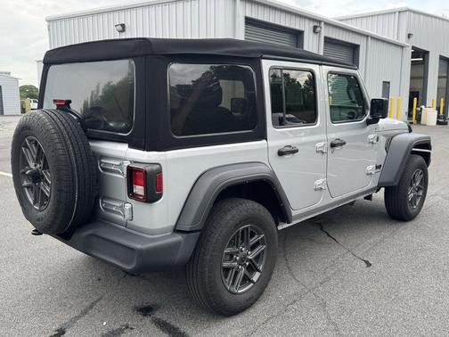 Silver Zynith Clearcoat 2024 Jeep Wrangler Sport S