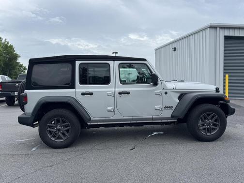 Silver Zynith Clearcoat 2024 Jeep Wrangler Sport S