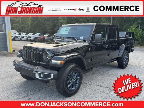 Black Clearcoat 2026 Jeep Gladiator 85th Anniversary Edition 4x4
