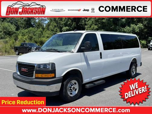 Summit White 2025 GMC Savana 3500 RWD 3500 Extended Wheelbase LT
