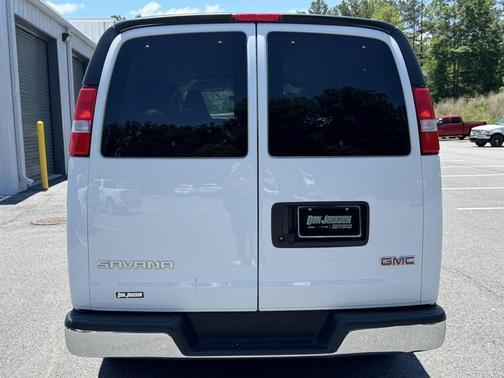 Summit White 2025 GMC Savana 3500 RWD 3500 Extended Wheelbase LT