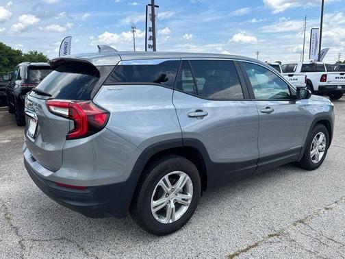 Sterling Metallic 2024 GMC Terrain SLE