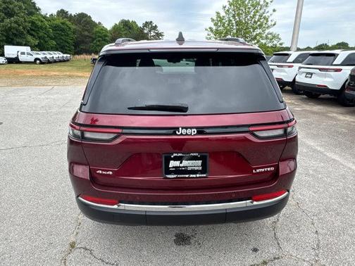 Velvet Red Pearlcoat 2025 Jeep Grand Cherokee Limited