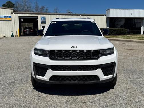 Bright White Clearcoat 2026 Jeep Grand Cherokee Limited