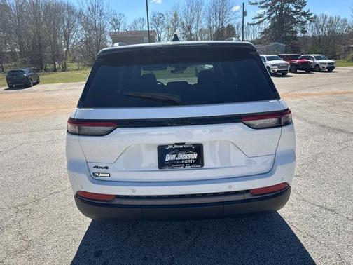 Bright White Clearcoat 2026 Jeep Grand Cherokee Limited