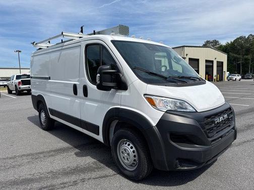 Bright White Clearcoat 2025 RAM ProMaster 2500 Tradesman
