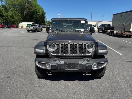 Granite Crystal Metallic Clearcoat 2025 Jeep Wrangler 4xe Sahara