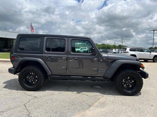 Granite Crystal Metallic Clearcoat 2025 Jeep Wrangler 4xe Willys
