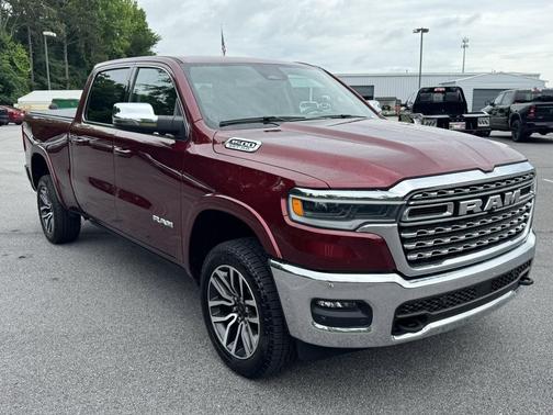 Delmonico Red Pearlcoat 2025 RAM 1500 Longhorn