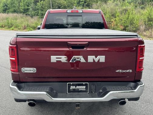Delmonico Red Pearlcoat 2025 RAM 1500 Longhorn