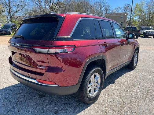 2023 Jeep Grand Cherokee Laredo