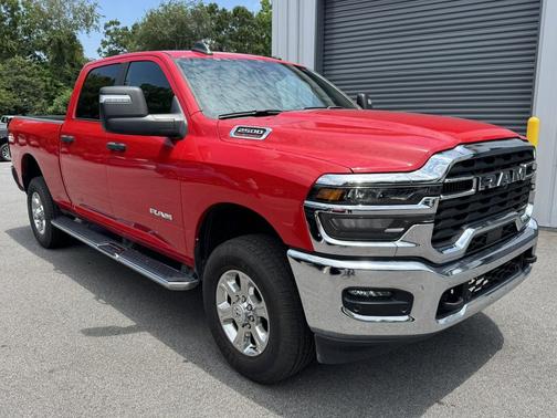 Flame Red Clearcoat 2026 RAM 2500 Big Horn Crew Cab 4x4 6'4' Box