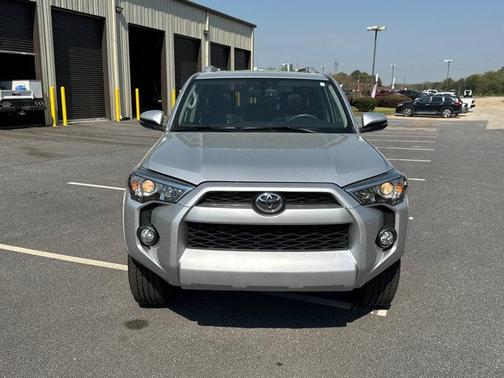 Classic Silver Metallic 2017 Toyota 4Runner SR5