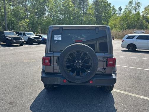 Granite Crystal Metallic Clearcoat 2025 Jeep Wrangler 4xe Sahara