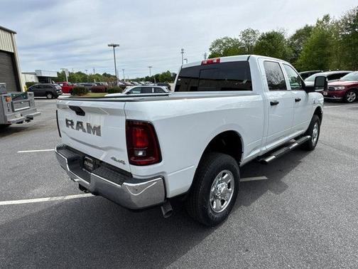 Bright White Clearcoat 2026 RAM 2500 Tradesman Crew Cab 4x4 6'4' Box