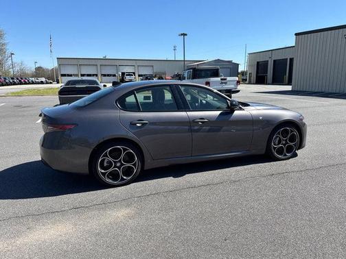 2024 Alfa Romeo Giulia Ti