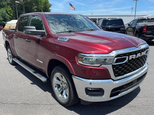 Delmonico Red Pearlcoat 2025 RAM 1500 Big Horn/Lone Star