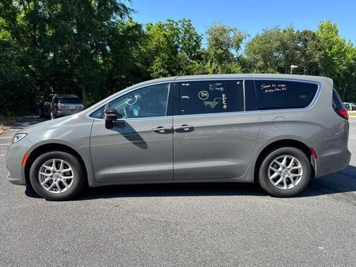 Ceramic Gray Clearcoat 2025 Chrysler Pacifica L