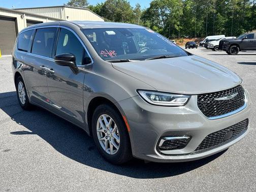 Ceramic Gray Clearcoat 2025 Chrysler Pacifica L