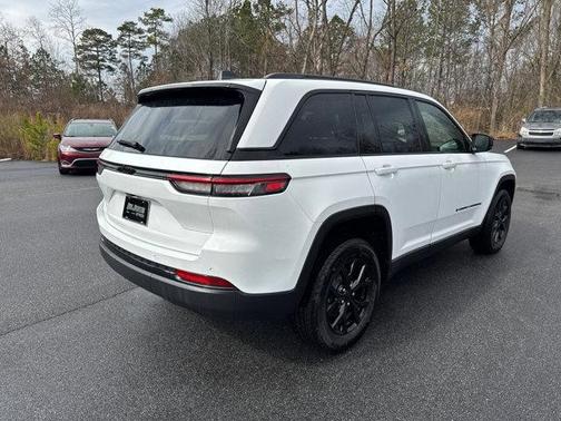 2025 Jeep Grand Cherokee Altitude
