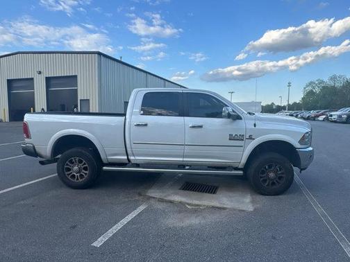 Bright White Clearcoat 2016 RAM 2500 Laramie