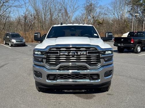 2025 RAM 2500 Big Horn Crew Cab 4x4 6'4' Box