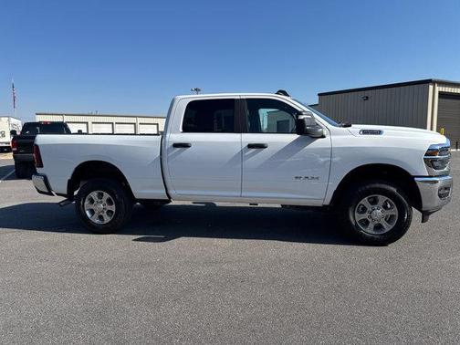 2025 RAM 2500 Big Horn Crew Cab 4x4 6'4' Box