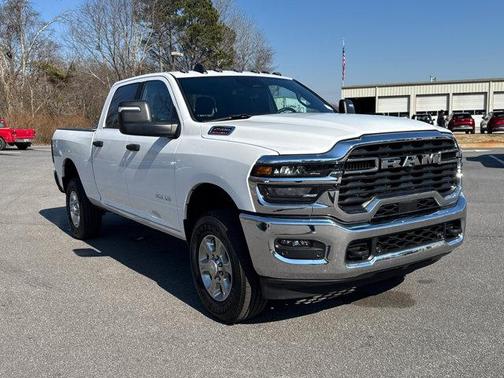 2025 RAM 2500 Big Horn Crew Cab 4x4 6'4' Box