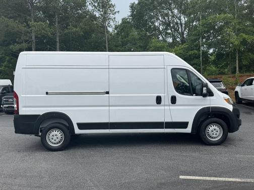Bright White Clearcoat 2024 RAM ProMaster 2500 Tradesman