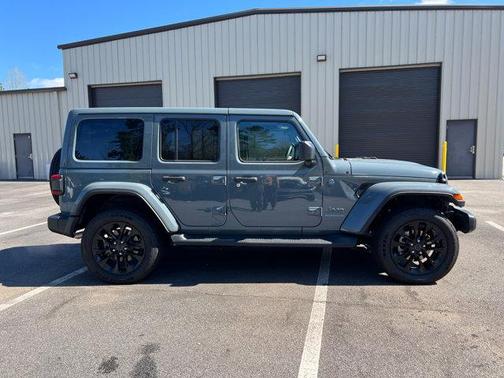 2025 Jeep Wrangler 4xe Sahara