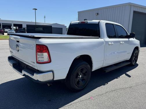 Bright White Clearcoat 2022 RAM 1500 Big Horn/Lone Star