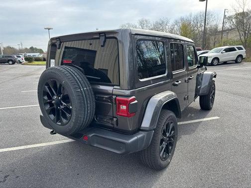 2025 Jeep Wrangler 4xe Sahara