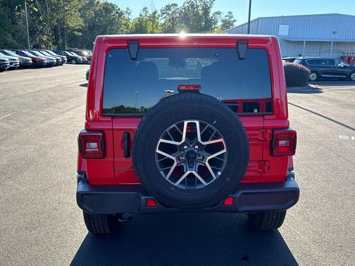Firecracker Red Clearcoat 2026 Jeep Wrangler 4-Door Sahara 4x4