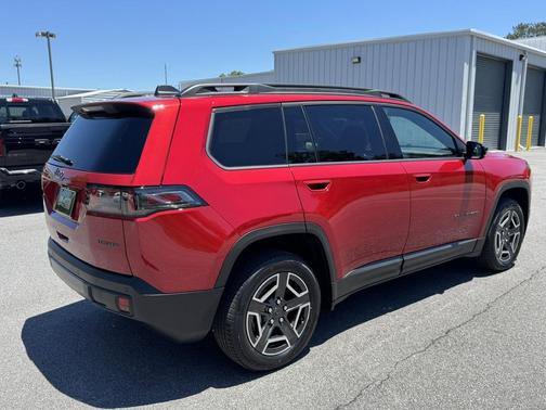 Red Hot Pearlcoat 2026 Jeep Cherokee Limited