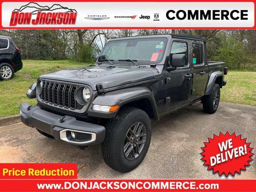 Granite Crystal Metallic Clearcoat 2024 Jeep Gladiator Sport S