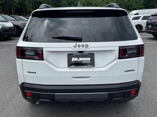 Bright White Clearcoat 2026 Jeep Cherokee Laredo